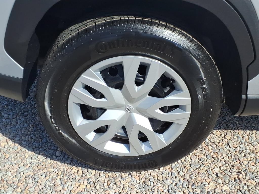 Used 2022 Toyota Corolla Cross L FWD image 10