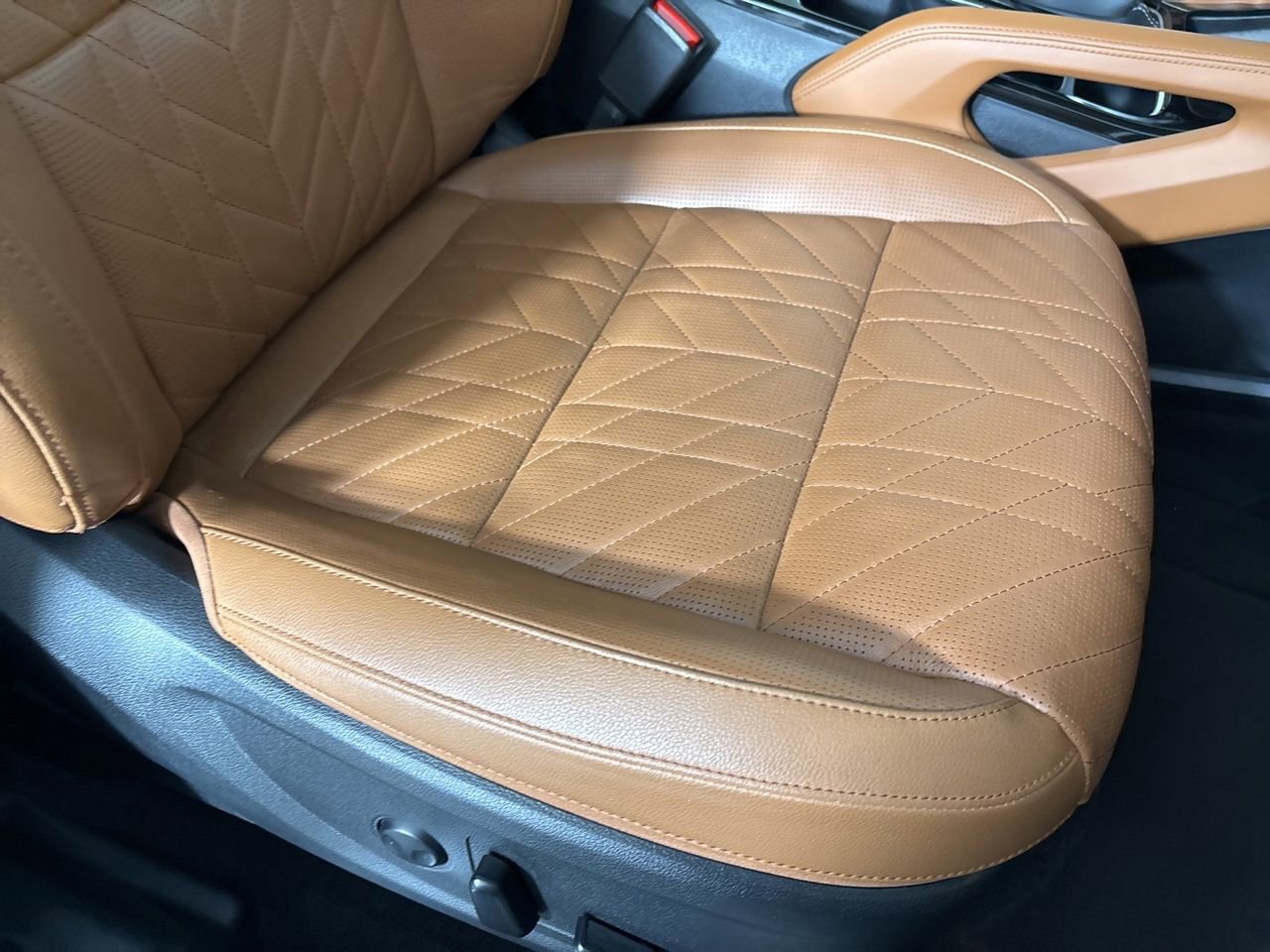 Used 2025 Kia Telluride EX X-Line image 30