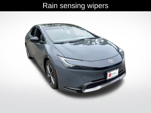Used 2024 Toyota Prius XLE FWD image 20
