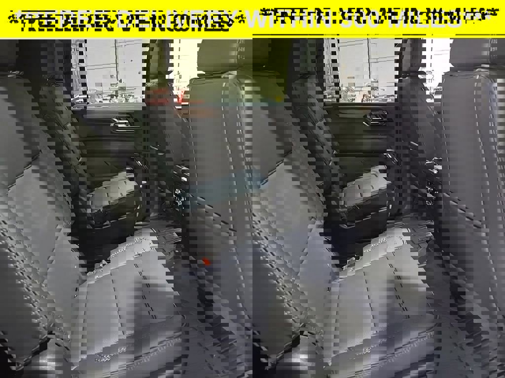 New 2025 GMC Yukon XL Denali w/ Sun & Power Step Package image 12