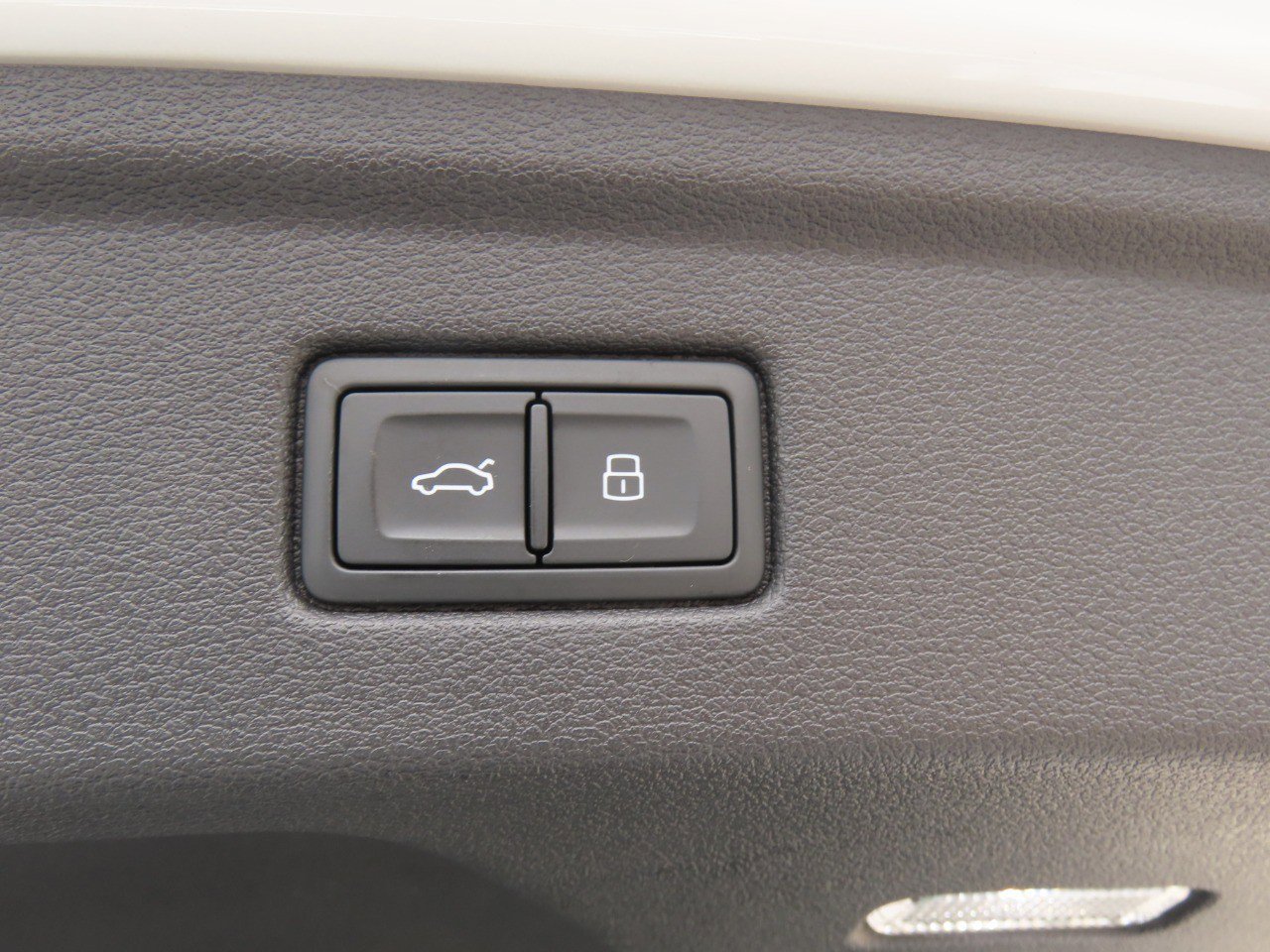 Used 2023 Audi A5 2.0T Premium Plus w/ Premium Plus AWD/4WD image 14