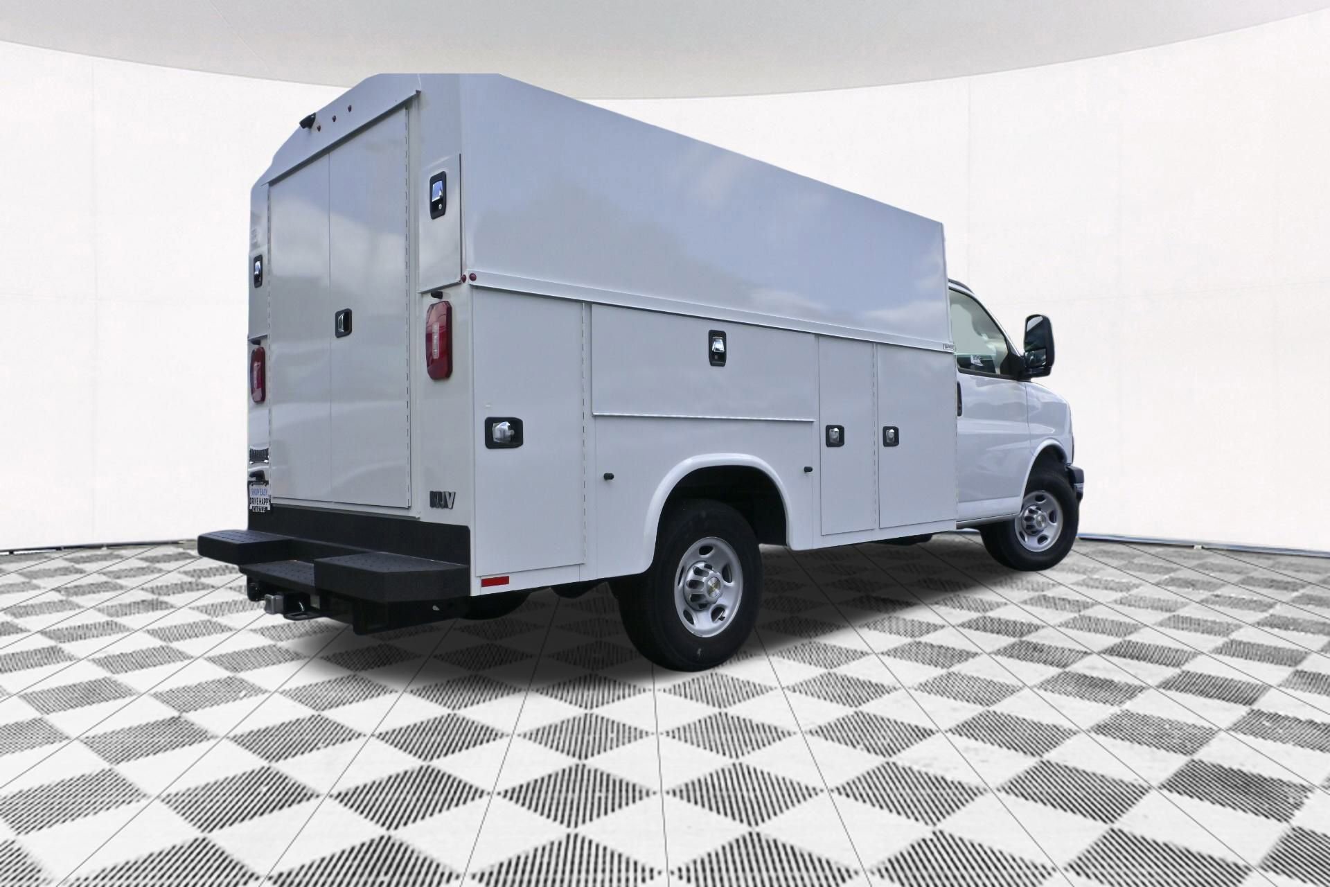 New 2025 Chevrolet Express 3500 w/ Power Convenience Package RWD image 17