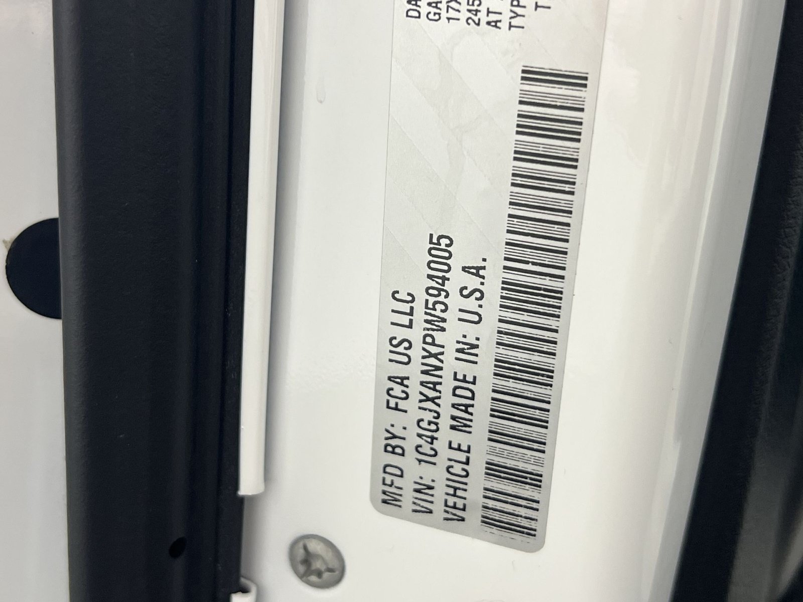 Used 2023 Jeep Wrangler Sport AWD/4WD image 29