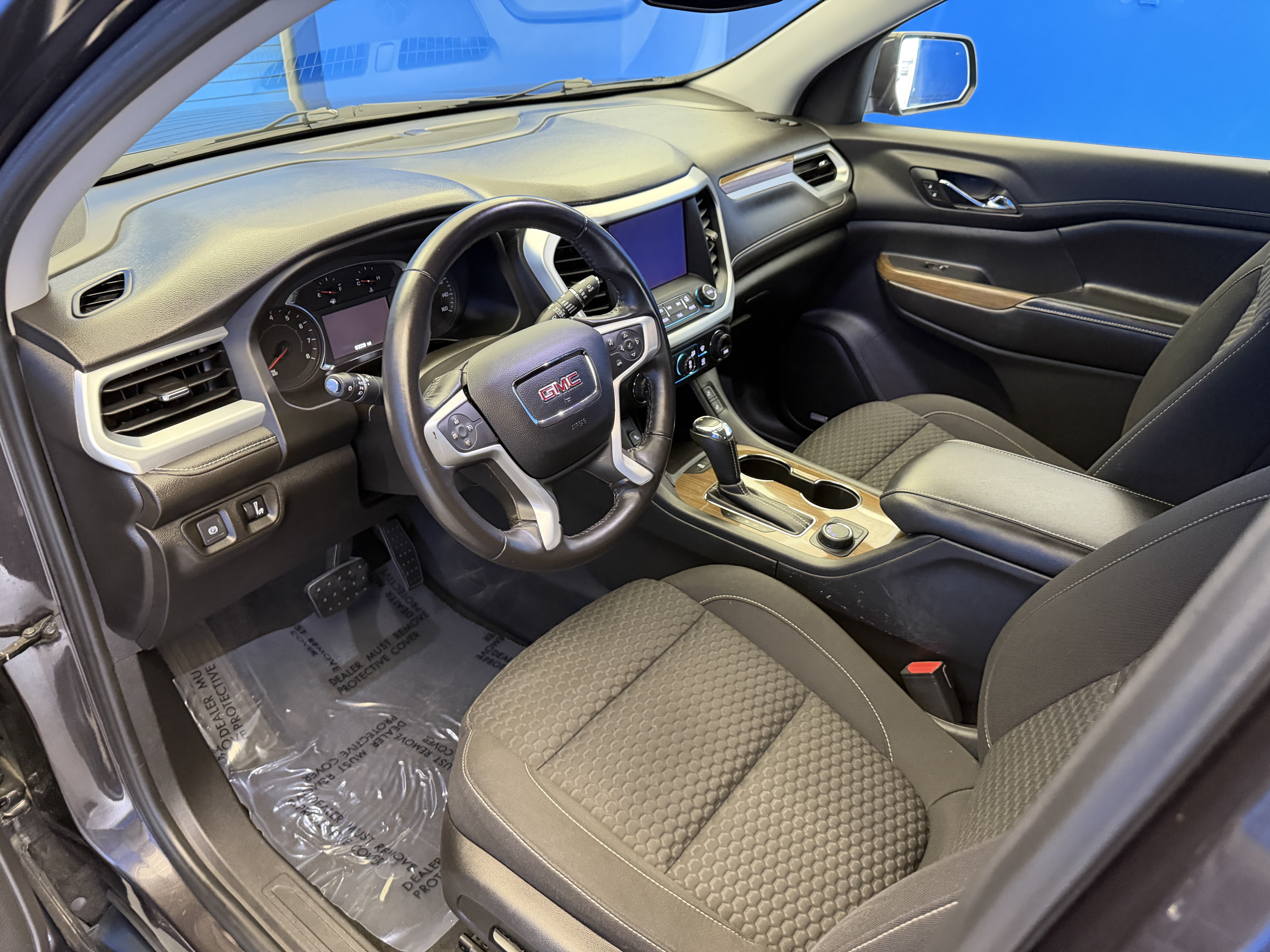 Used 2019 GMC Acadia SLE w/ Driver Alert Package I FWD image 12