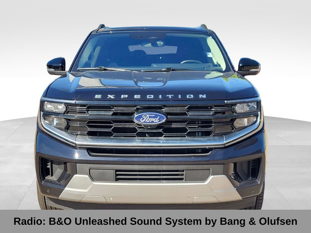 Used 2025 Ford Expedition Max Platinum w/ Driver's Package AWD/4WD image 7