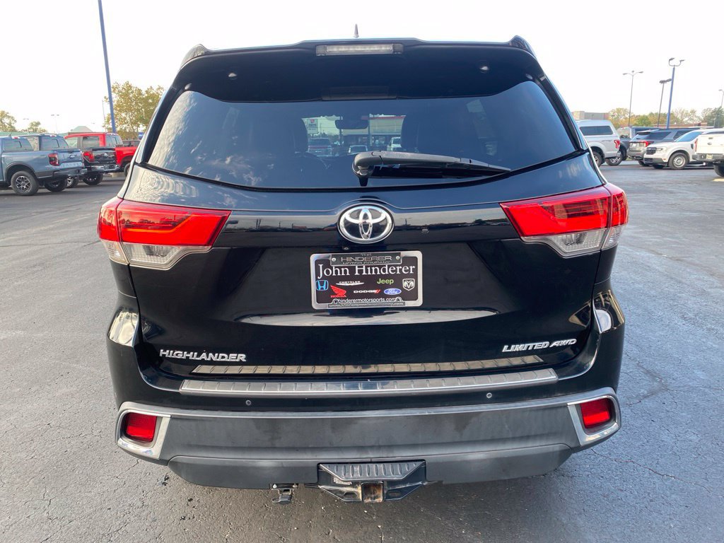 Used 2018 Toyota Highlander Limited w/ Protection Package #3 AWD/4WD image 4