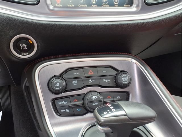 Used 2015 Dodge Challenger R/T Plus RWD image 22
