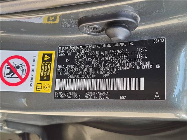 Used 2013 Toyota Highlander SE FWD image 13