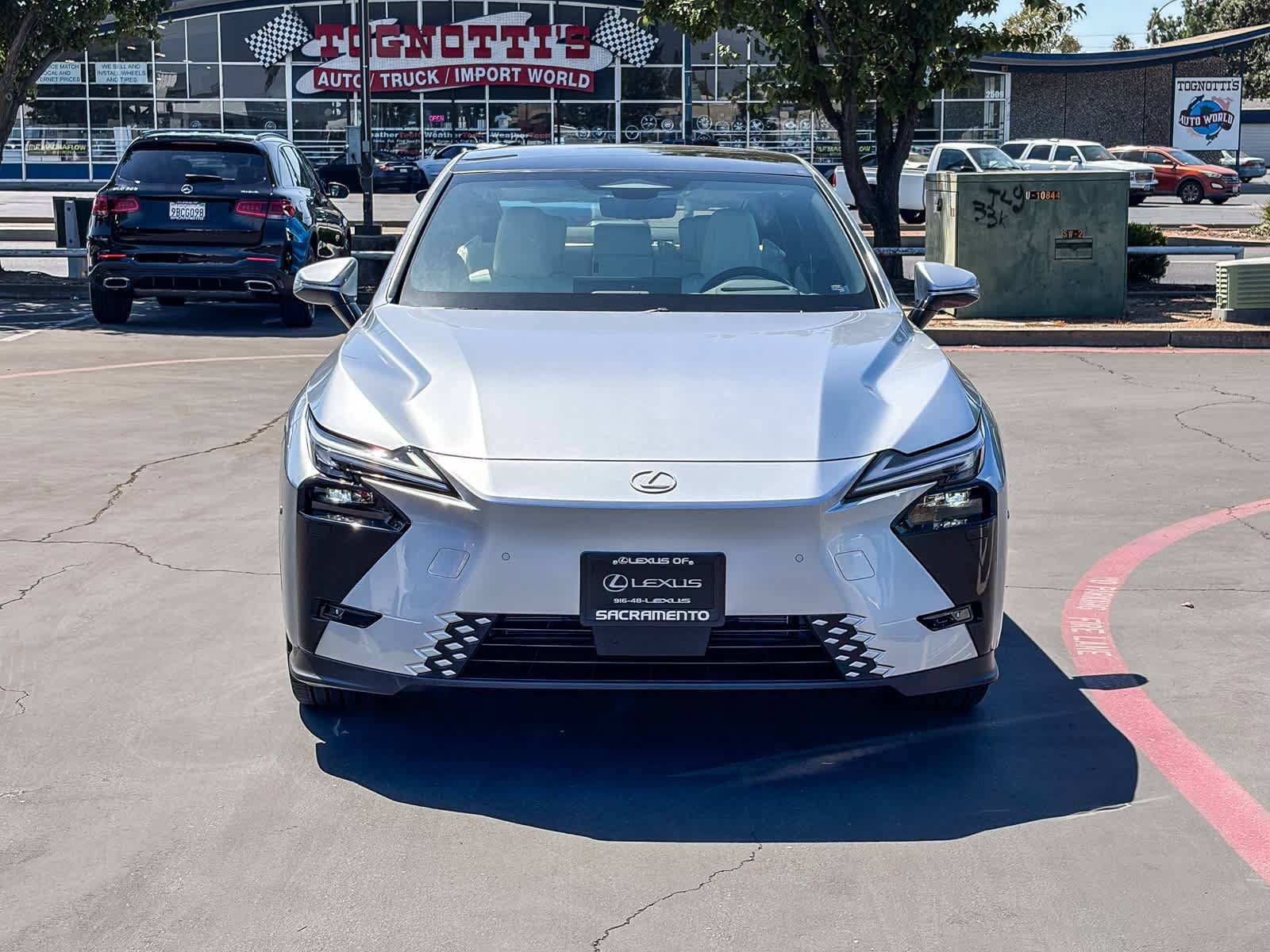 New 2026 Lexus ES 350e FWD image 6