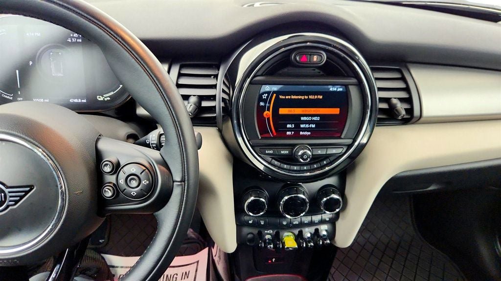 Used 2021 MINI Cooper SE w/ 6.5" Touchscreen Package image 18