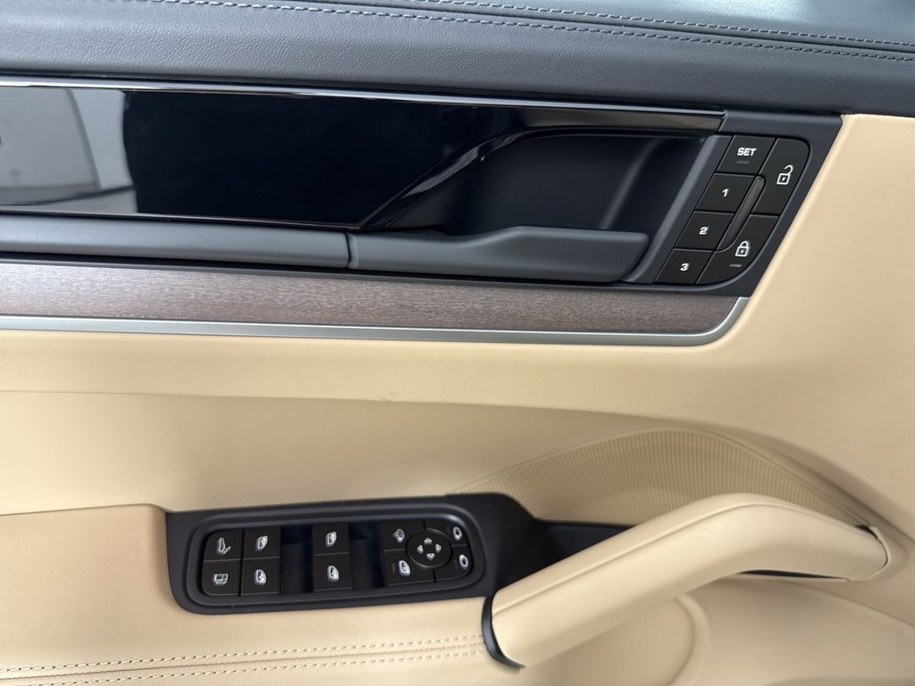 New 2026 Porsche Cayenne S AWD/4WD image 33