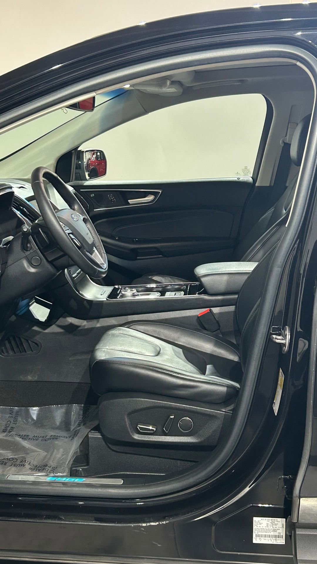 Used 2019 Ford Edge Titanium AWD/4WD image 39