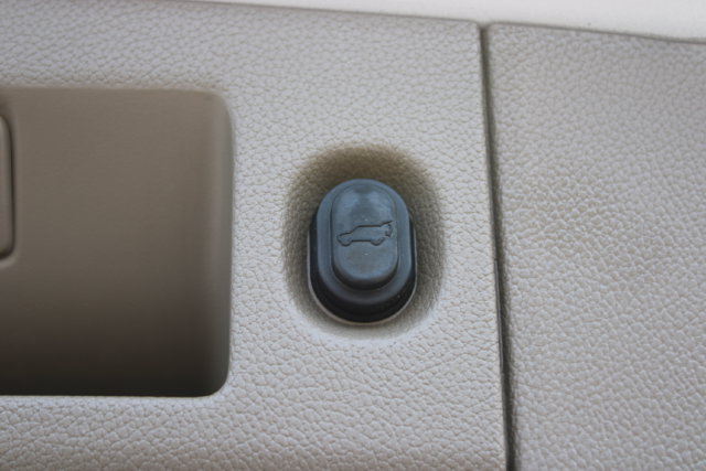 Used 2020 Chevrolet Tahoe Premier AWD/4WD image 8