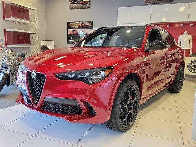 New 2024 Alfa Romeo Stelvio Quadrifoglio w/ Active Assist Plus Package AWD/4WD image 3
