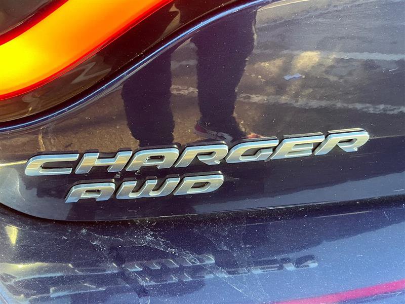 Used 2016 Dodge Charger SXT w/ AWD Premium Group image 21