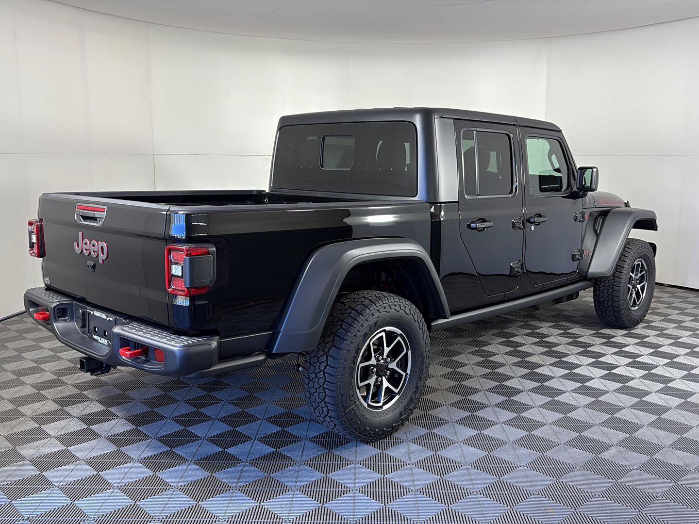 New 2026 Jeep Gladiator Rubicon w/ Steel Power Dome Hood Package AWD/4WD image 4