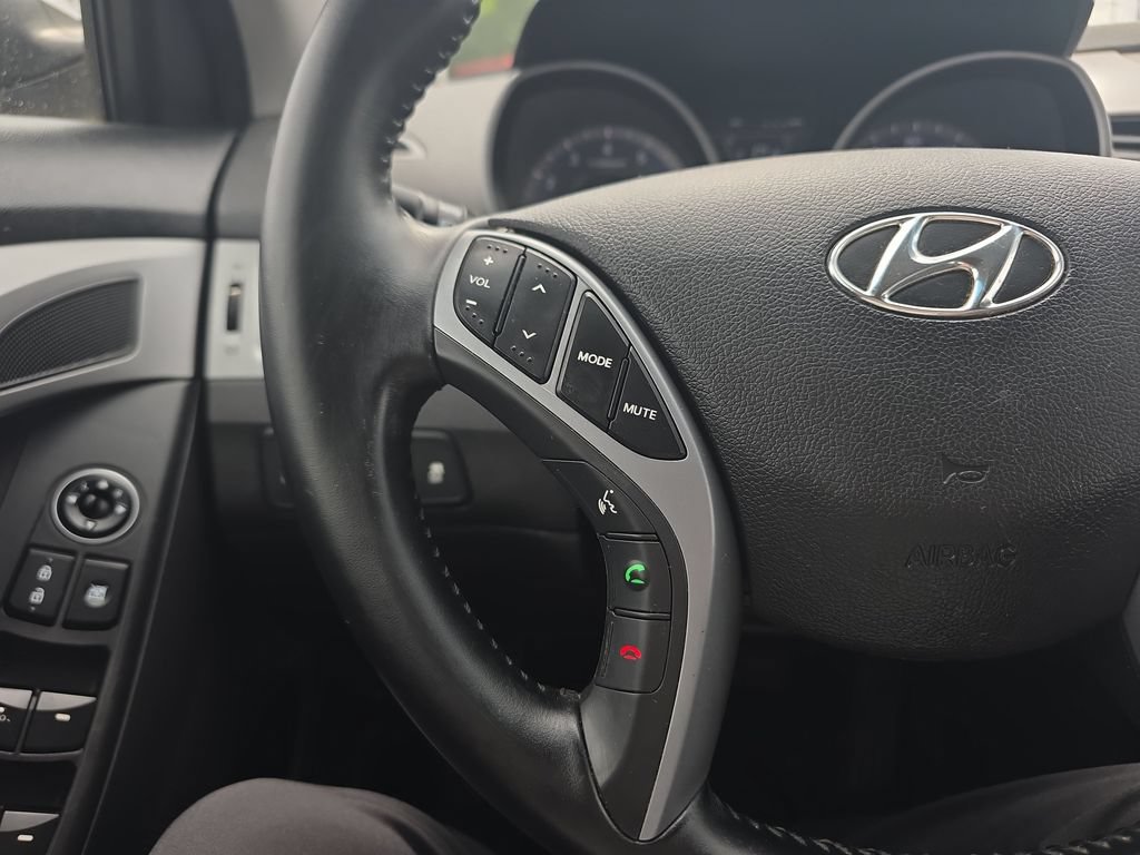 Used 2016 Hyundai Elantra Value Edition FWD image 27