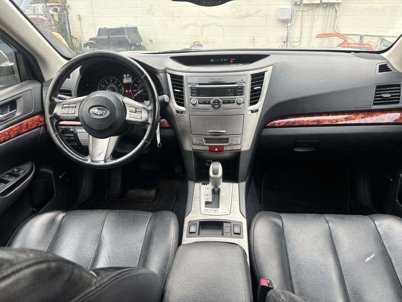 Used 2011 Subaru Legacy 2.5i Limited image 10