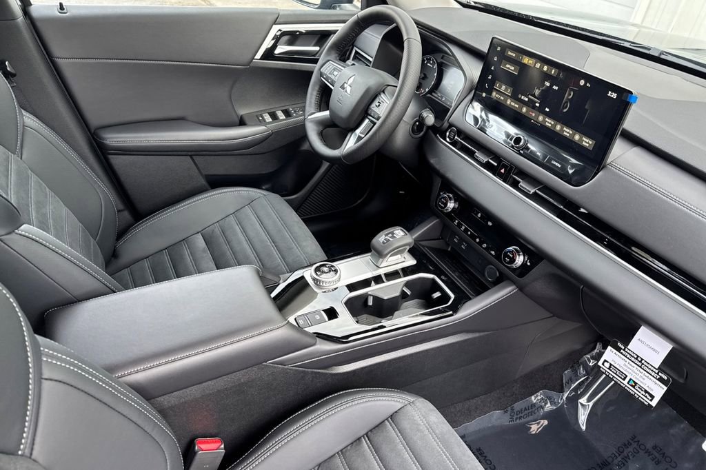 New 2026 Mitsubishi Outlander SE AWD/4WD image 16