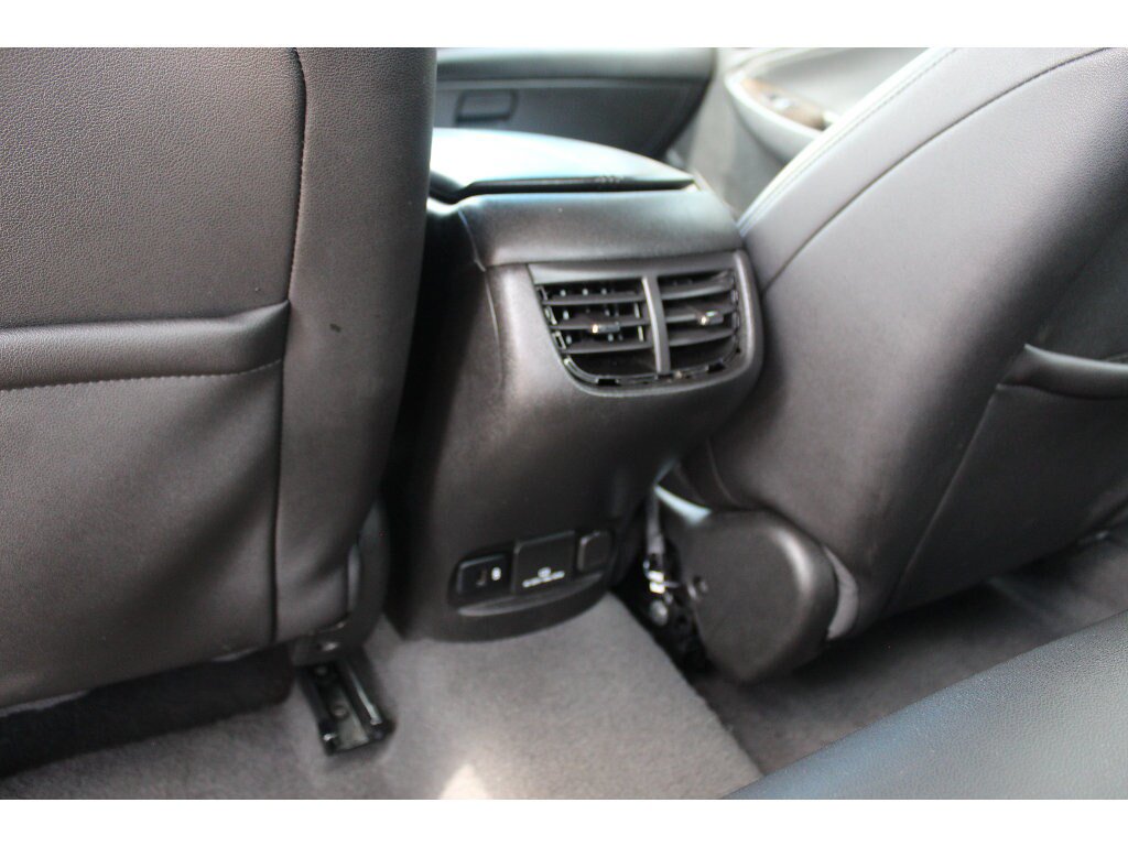 Used 2024 Chevrolet Malibu LT FWD image 15
