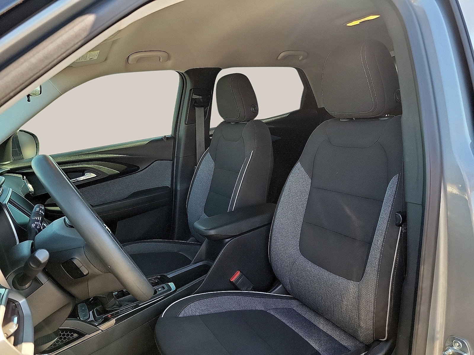 Used 2023 Chevrolet TrailBlazer LS FWD image 11
