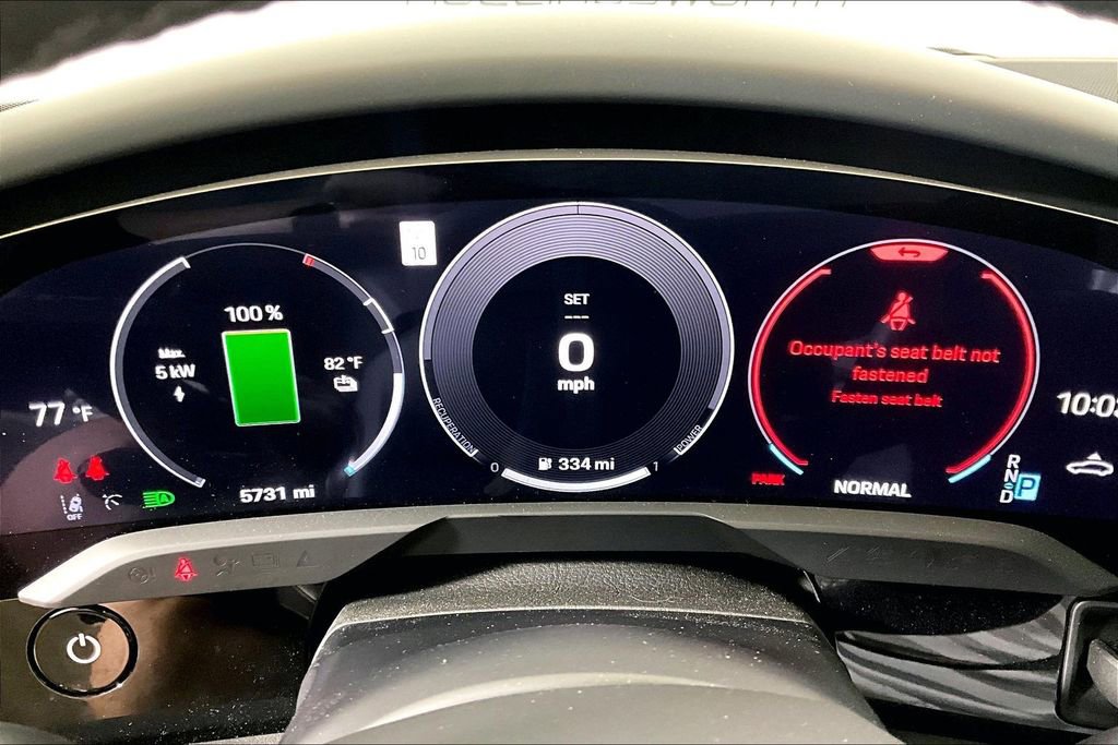 Used 2025 Porsche Taycan image 16