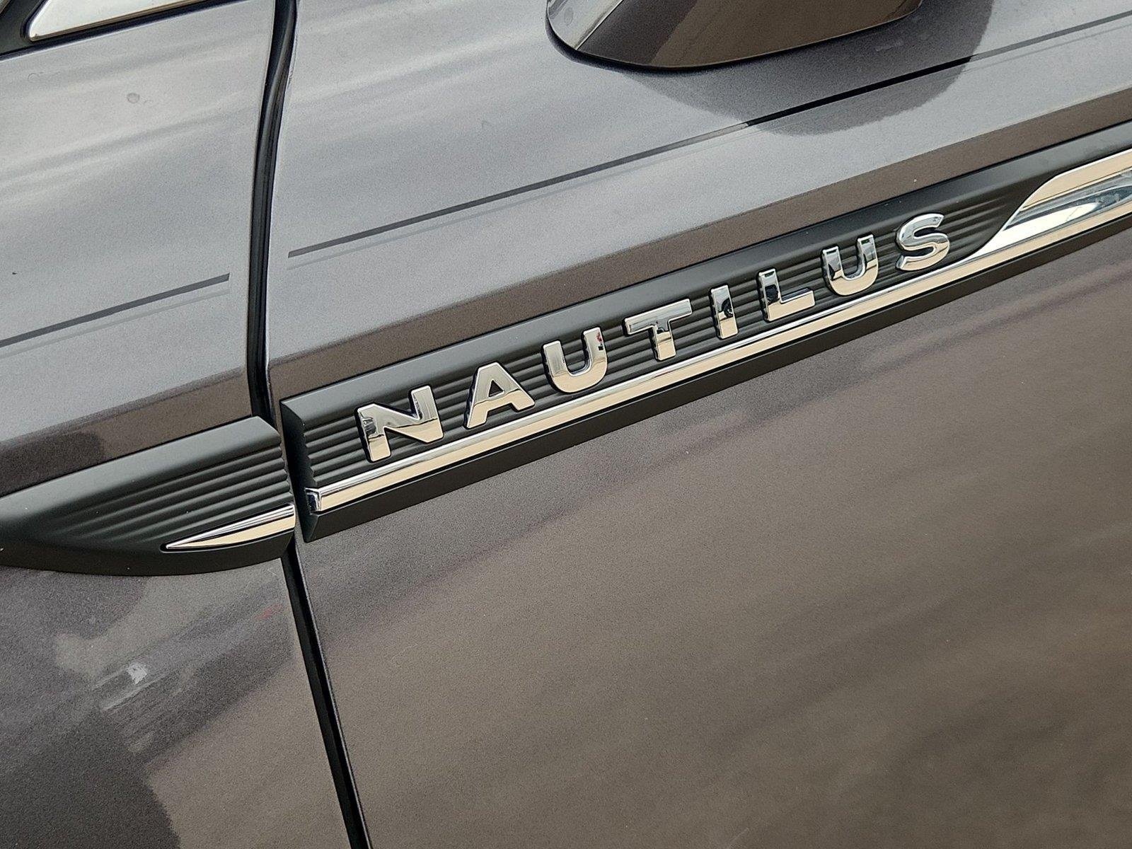 Used 2022 Lincoln Nautilus Reserve FWD image 32