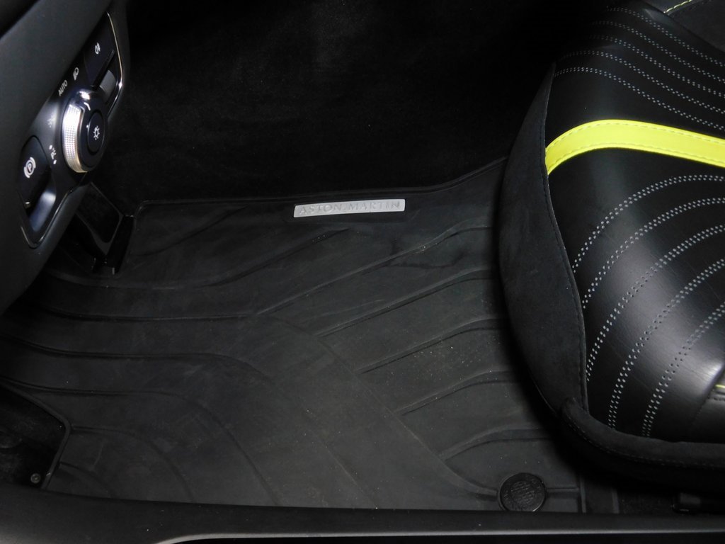 Used 2020 Aston Martin DB11 AMR image 46