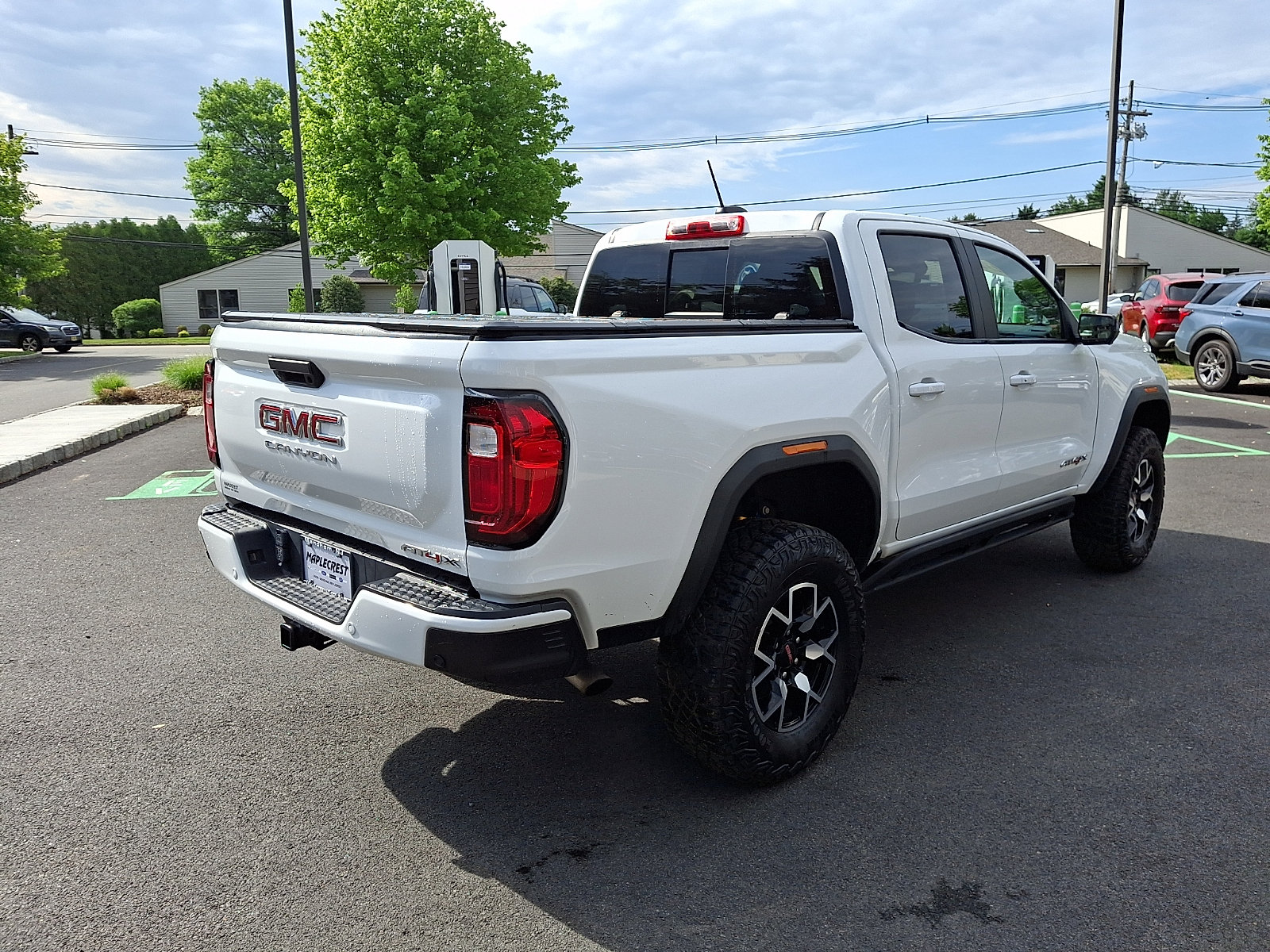 Used 2024 GMC Canyon AT4X AWD/4WD image 5