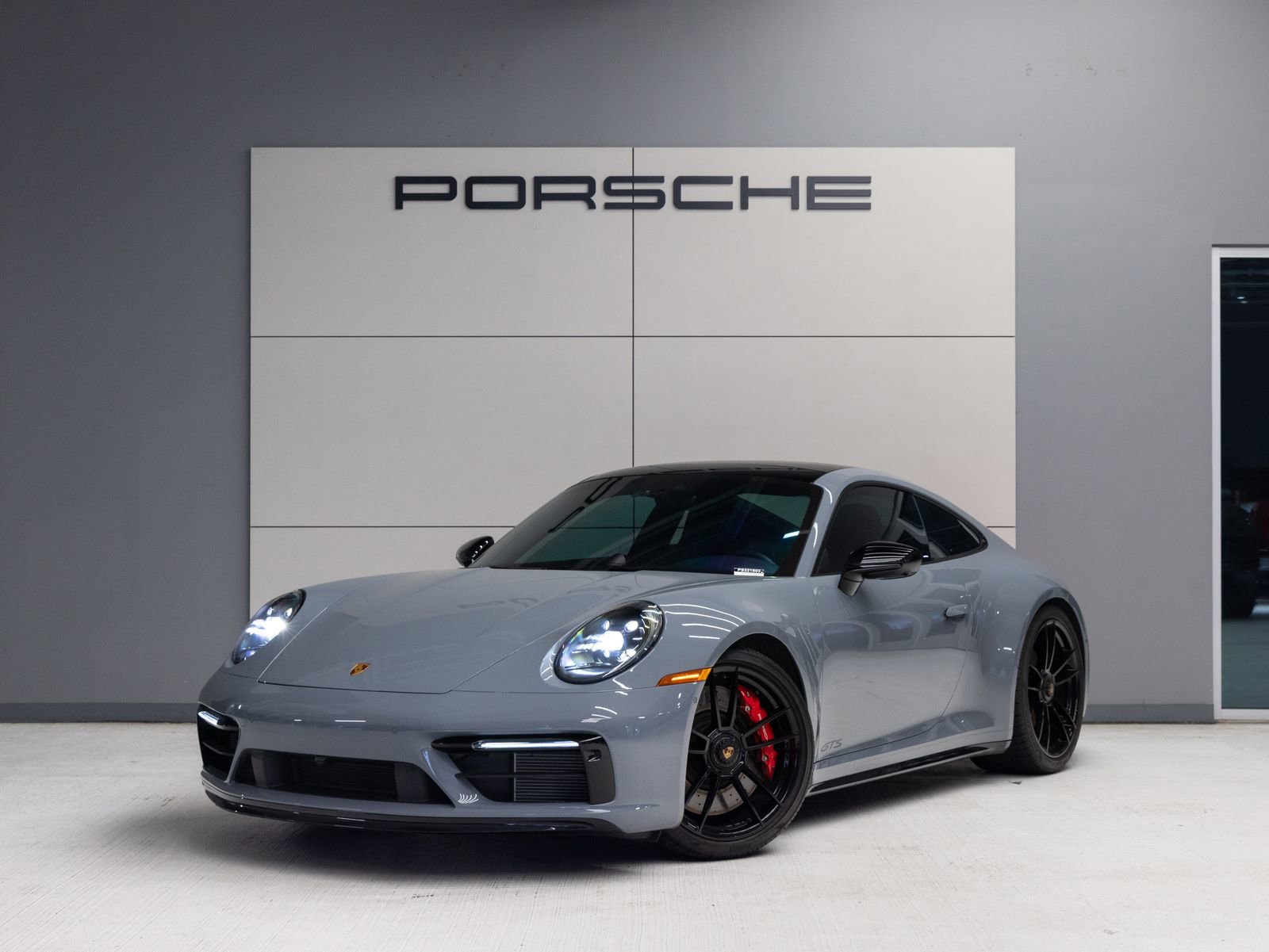 Certified 2023 Porsche 911 Carrera GTS RWD image 1