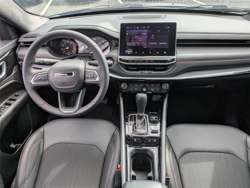 Used 2023 Jeep Compass Trailhawk image 14