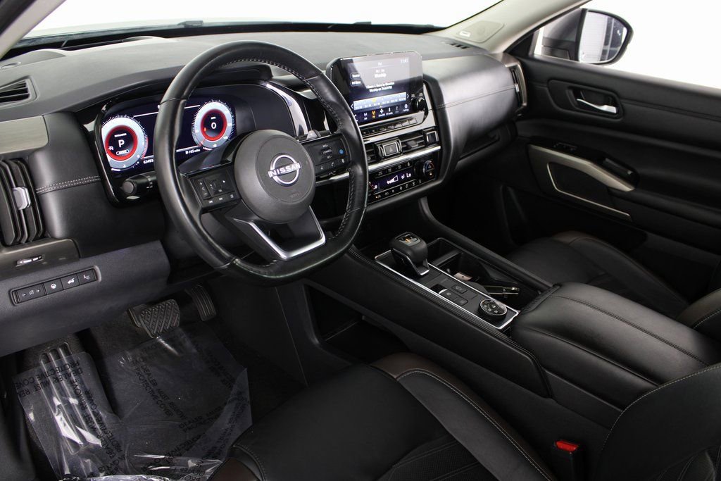 Certified 2023 Nissan Pathfinder Platinum image 4