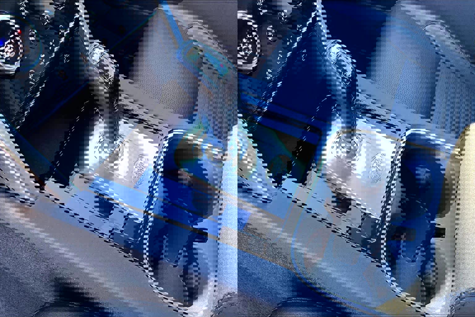 Used 2021 Land Rover Discovery Sport S image 15