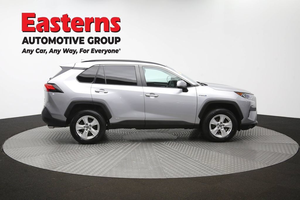 Used 2021 Toyota RAV4 XLE w/ XLE Grade Weather Package AWD/4WD image 46