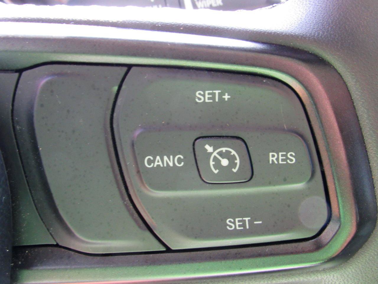 Used 2023 Jeep Gladiator Sport AWD/4WD image 24