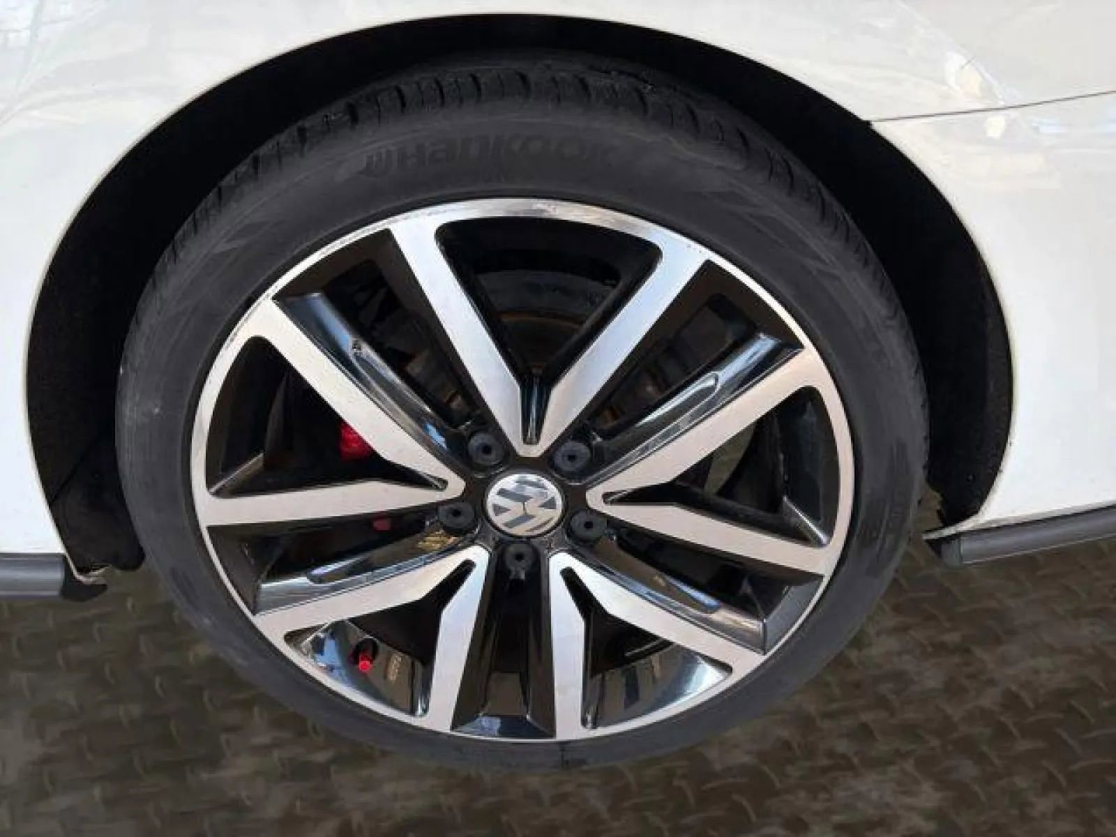 Used 2018 Volkswagen Jetta GLI image 37