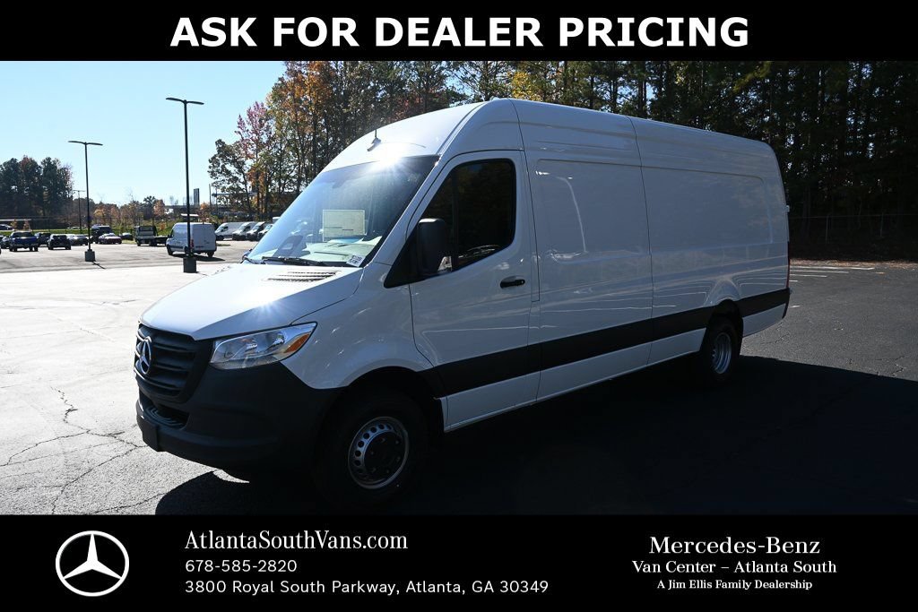 Used 2026 Mercedes-Benz Sprinter 4500 image 1