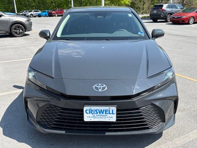 Used 2025 Toyota Camry LE FWD image 9