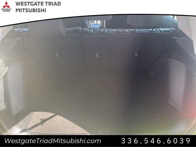 Used 2023 Hyundai Venue SEL FWD image 21