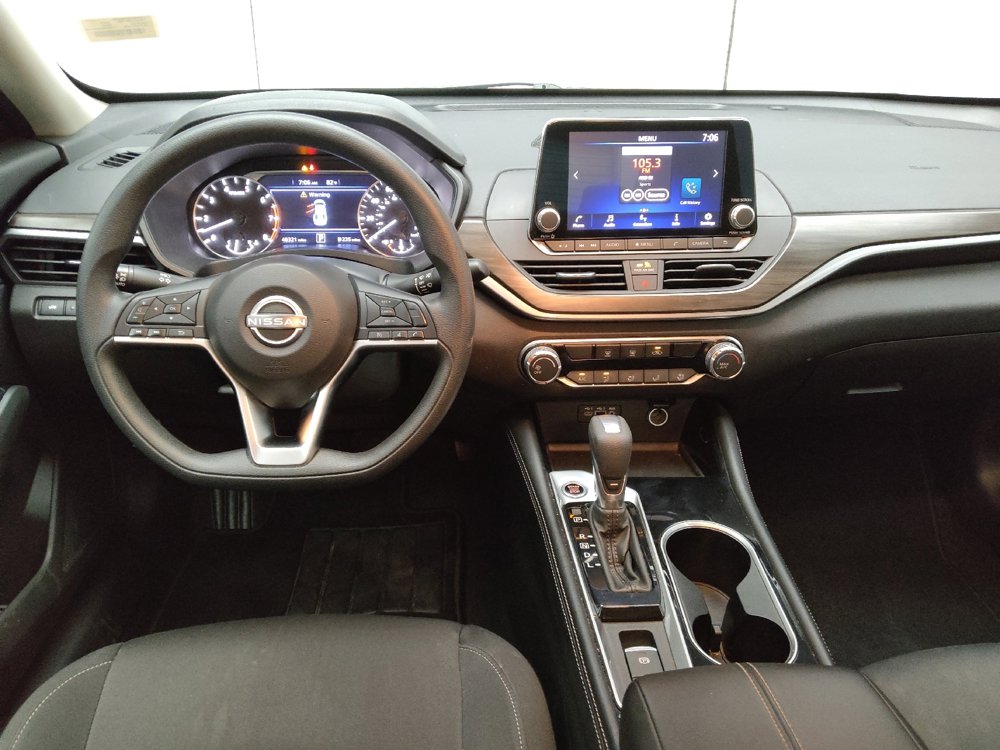 Used 2023 Nissan Altima 2.5 SV image 22