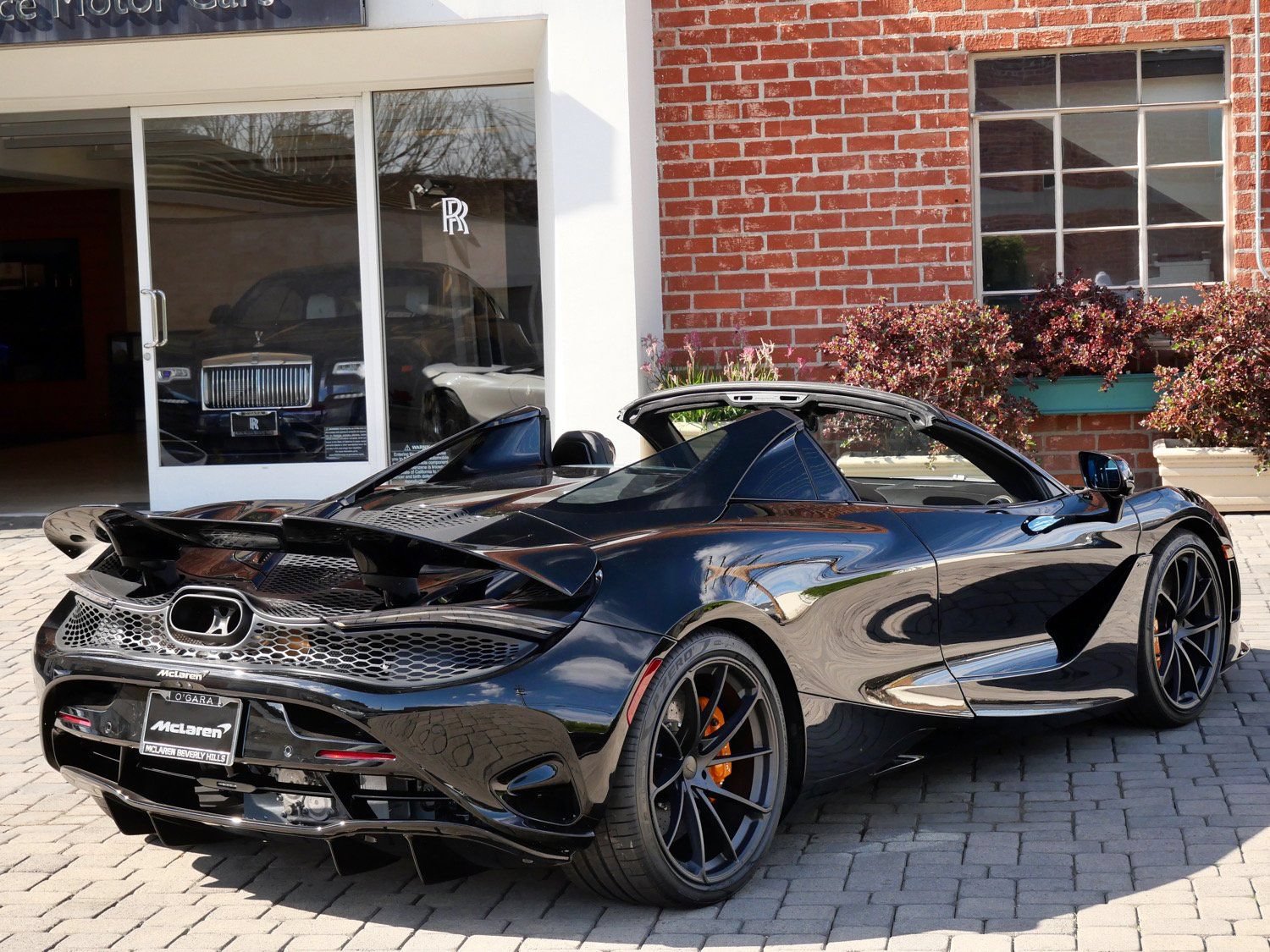 Used 2026 McLaren 750S Spider RWD image 4