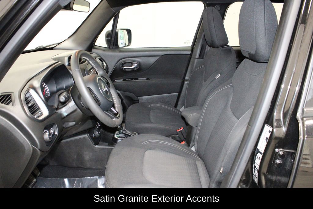 Used 2021 Jeep Renegade Latitude image 11