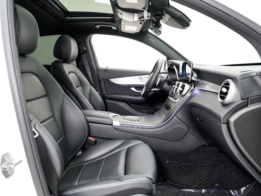 Used 2020 Mercedes-Benz GLC 300 4MATIC Coupe image 21