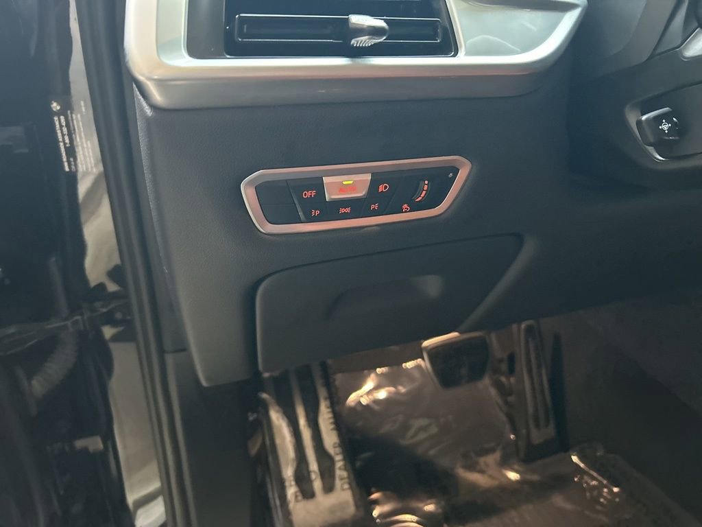 Used 2023 BMW X7 M60i w/ Executive Package image 55