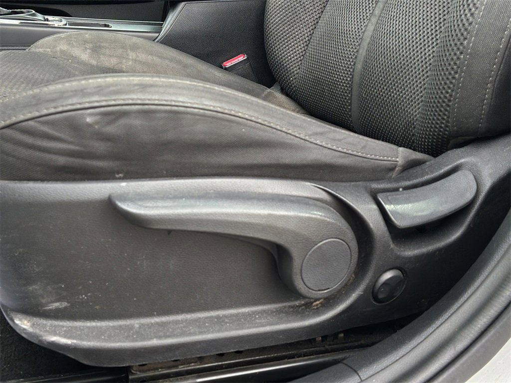 Used 2020 Kia Optima LX image 37