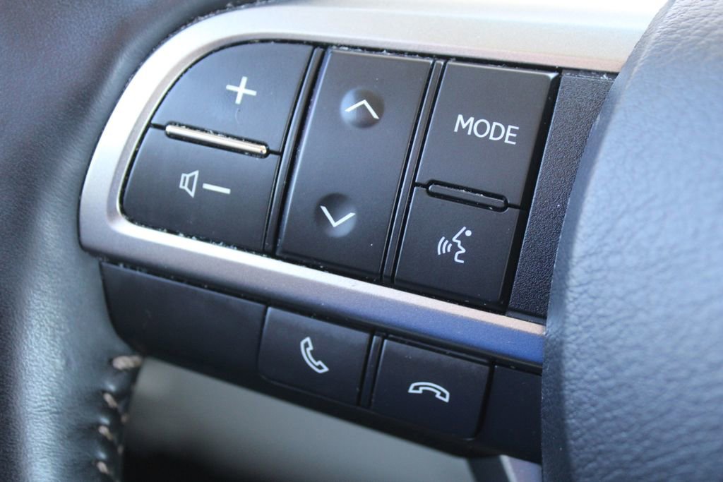 Used 2023 Lexus GX 460 Premium w/ Premium Package image 34