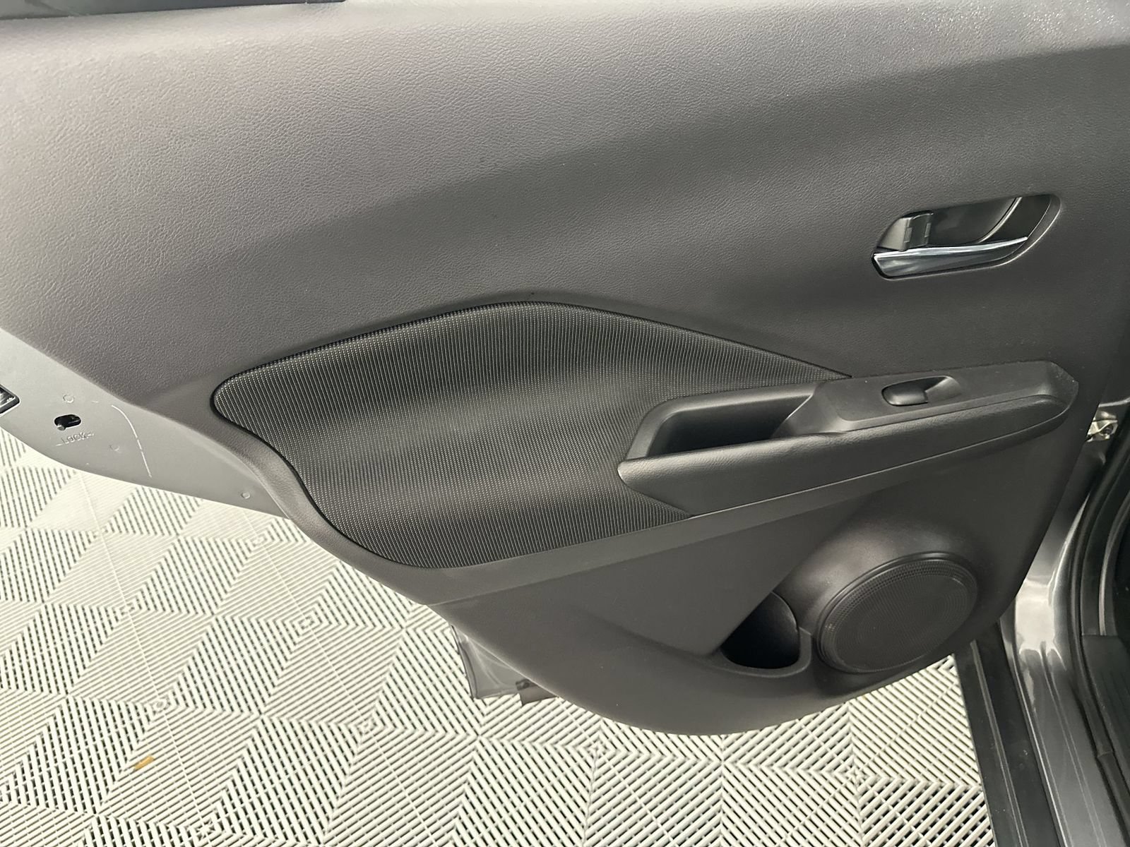 Certified 2024 Nissan Kicks SV FWD image 30
