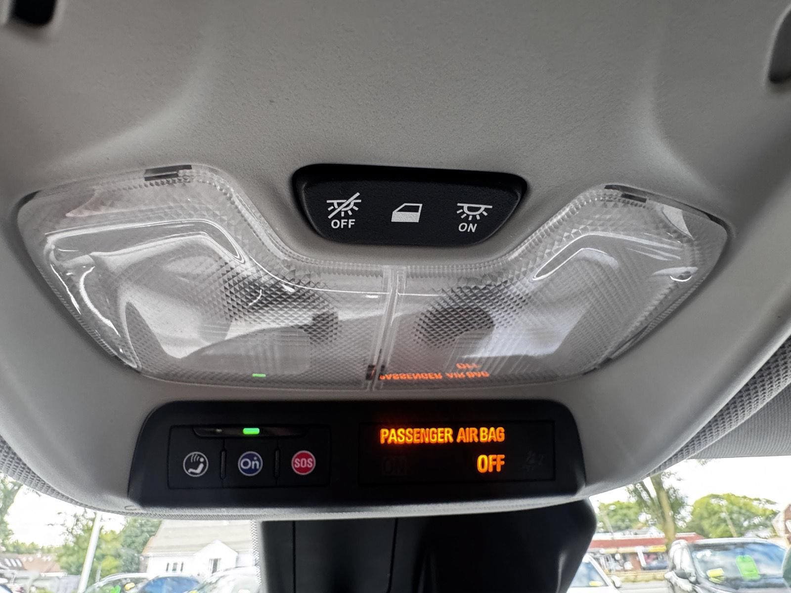 Certified 2022 Chevrolet TrailBlazer LT w/ Driver Confidence Package AWD/4WD image 30