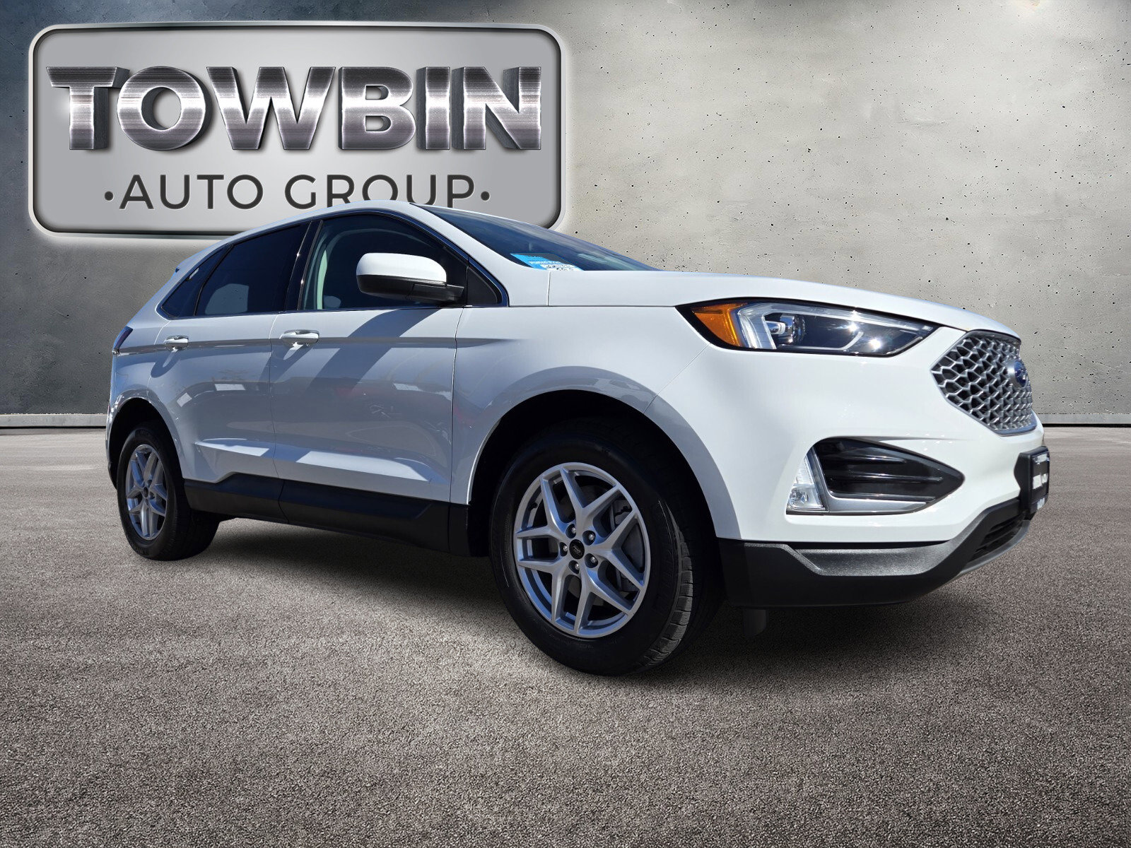 Used 2023 Ford Edge SEL w/ Convenience Package image 2