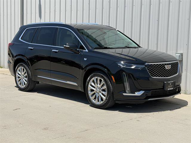 Certified 2022 Cadillac XT6 Premium Luxury w/ Technology Package AWD/4WD image 2